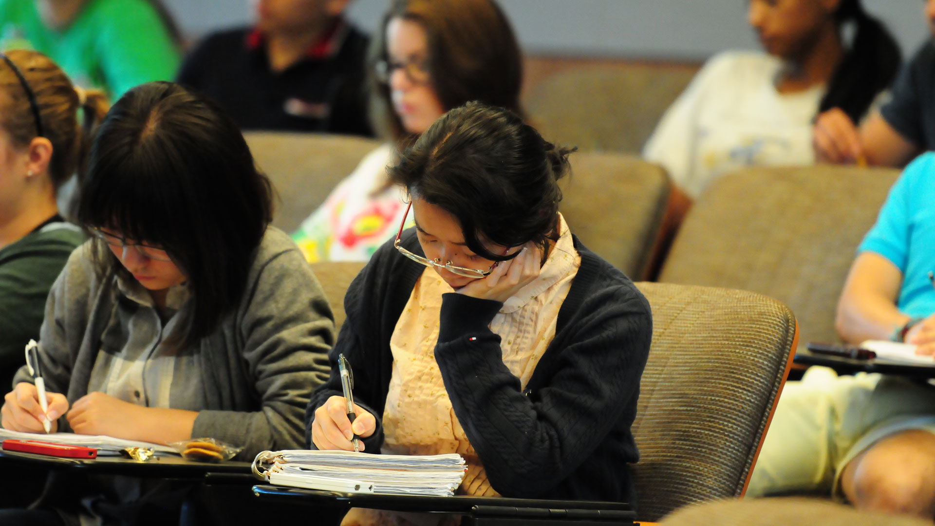 ${_EscapeTool.xml($img.getChildText('title'))}